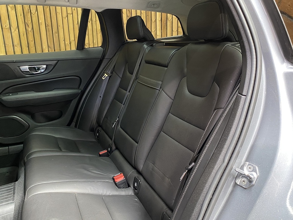 Volvo V60 T5 Inscription Plus Grey #4