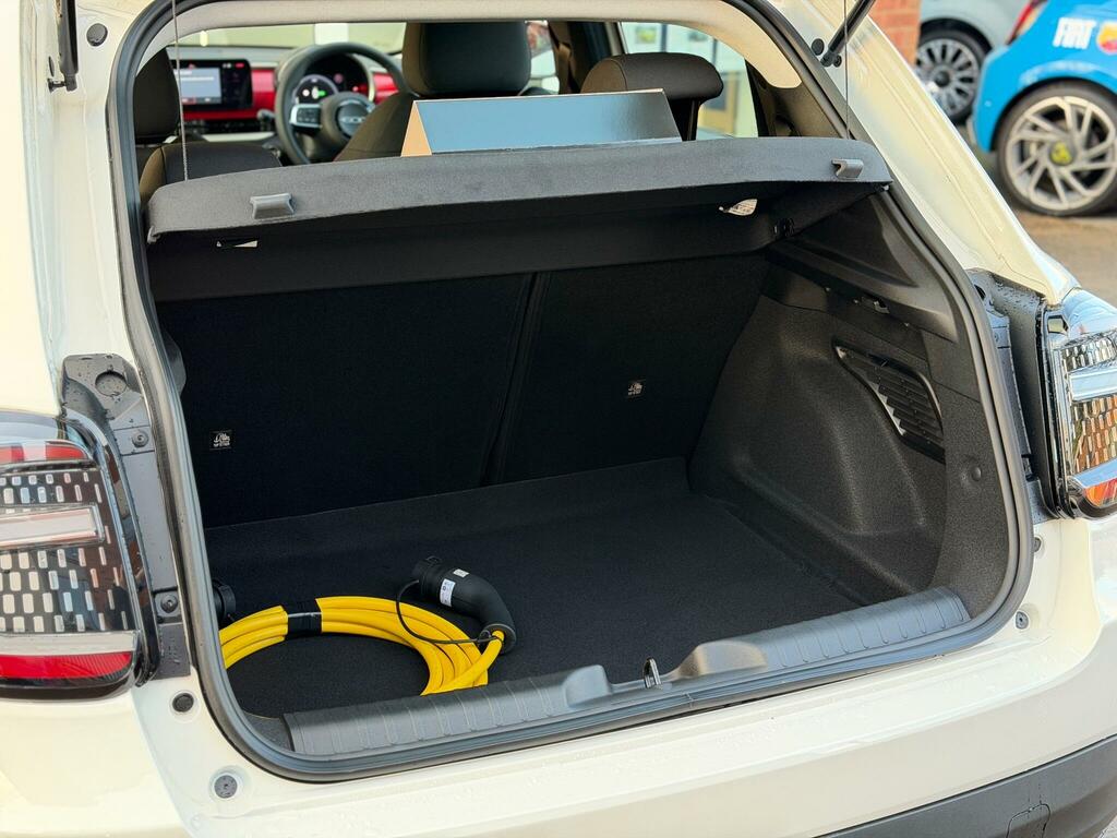 Fiat 600e 115Kw La Prima 54Kwh #11
