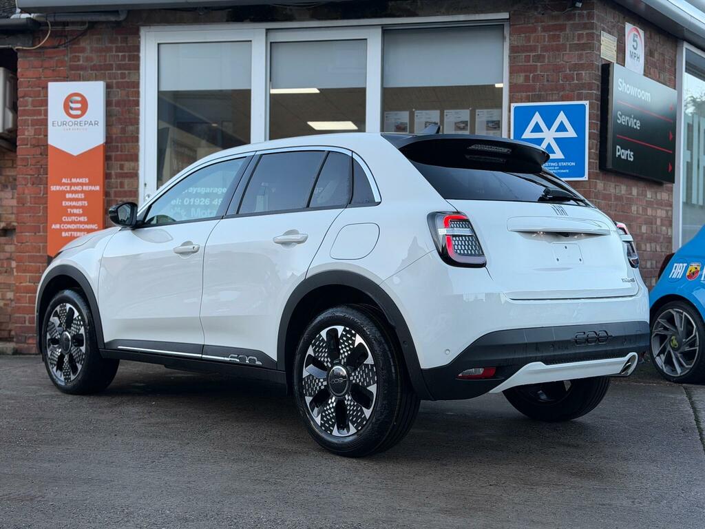 Fiat 600 1.2 Mhev La Prima Suv Hybrid E-dct Euro White #2
