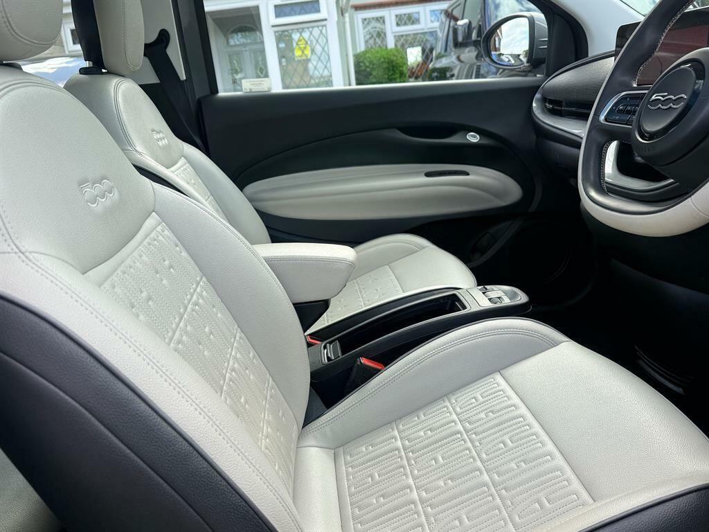 Fiat 500E 42Kwh La Prima Hatchback 118 Ps Grey #3