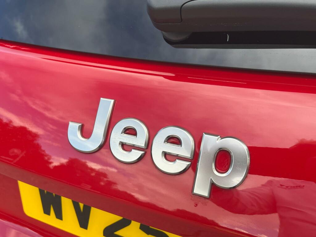 Jeep Avenger 115Kw Summit 54Kwh White #46