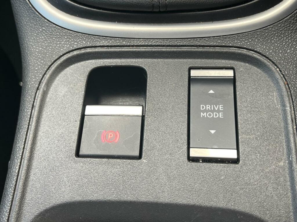 Jeep Avenger 115Kw Summit 54Kwh White #28