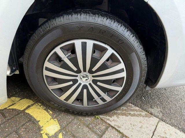 Vauxhall Vivaro 1.6L Null Brown #25