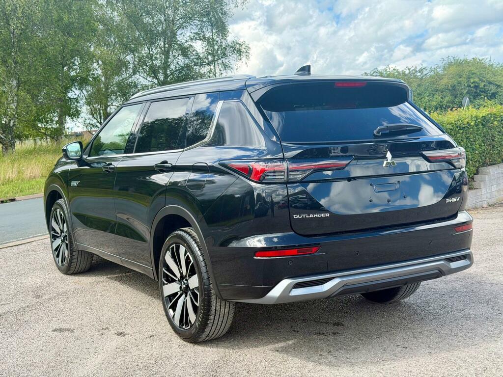 Mitsubishi Outlander 2.4 22.7Kwh Diamond Cvt 4Wd Euro 6 Ss Black #4