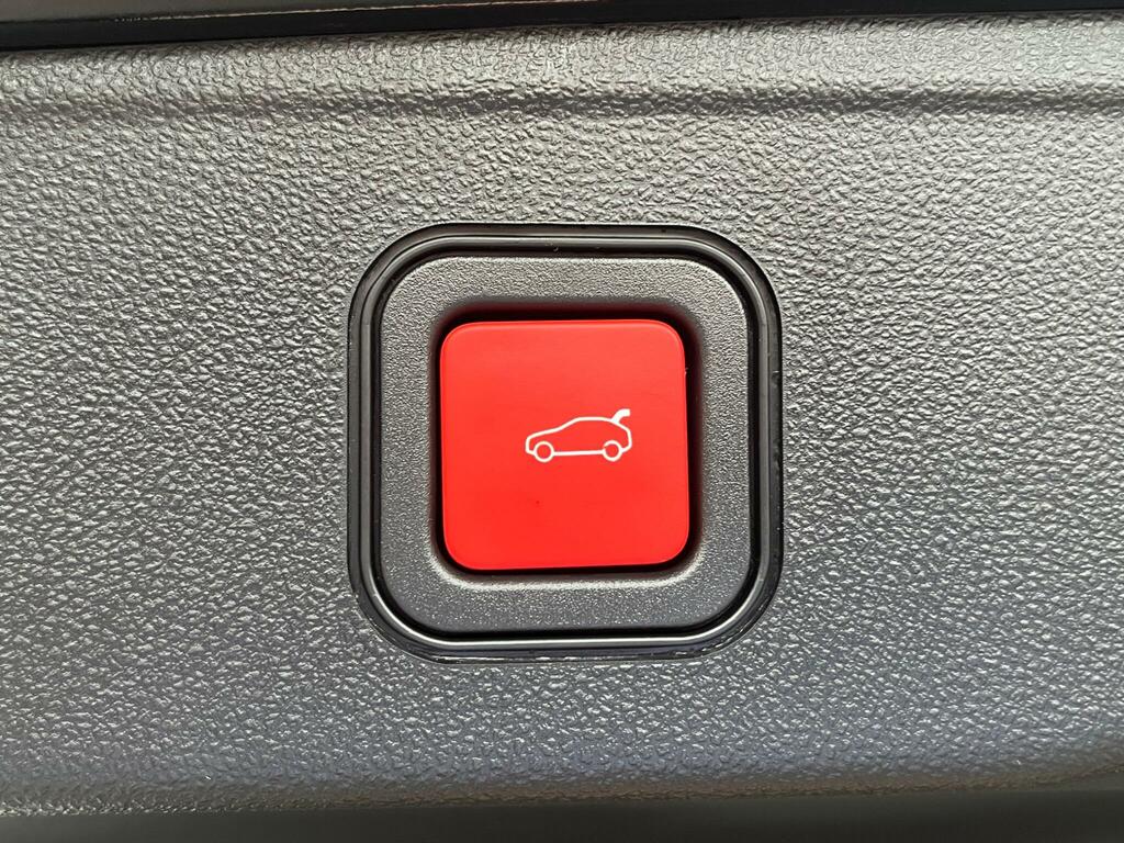 Jeep Avenger 1.2 E-hybrid Summit Dct Black #8