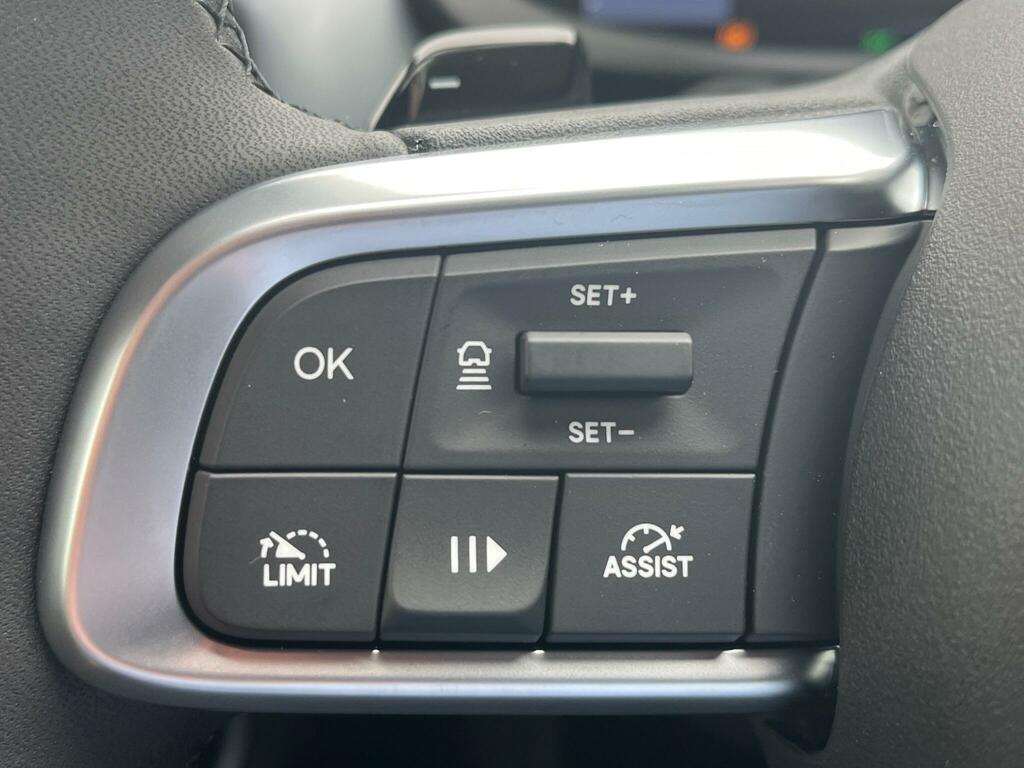 Jeep Avenger 1.2 E-hybrid Summit Dct Black #24