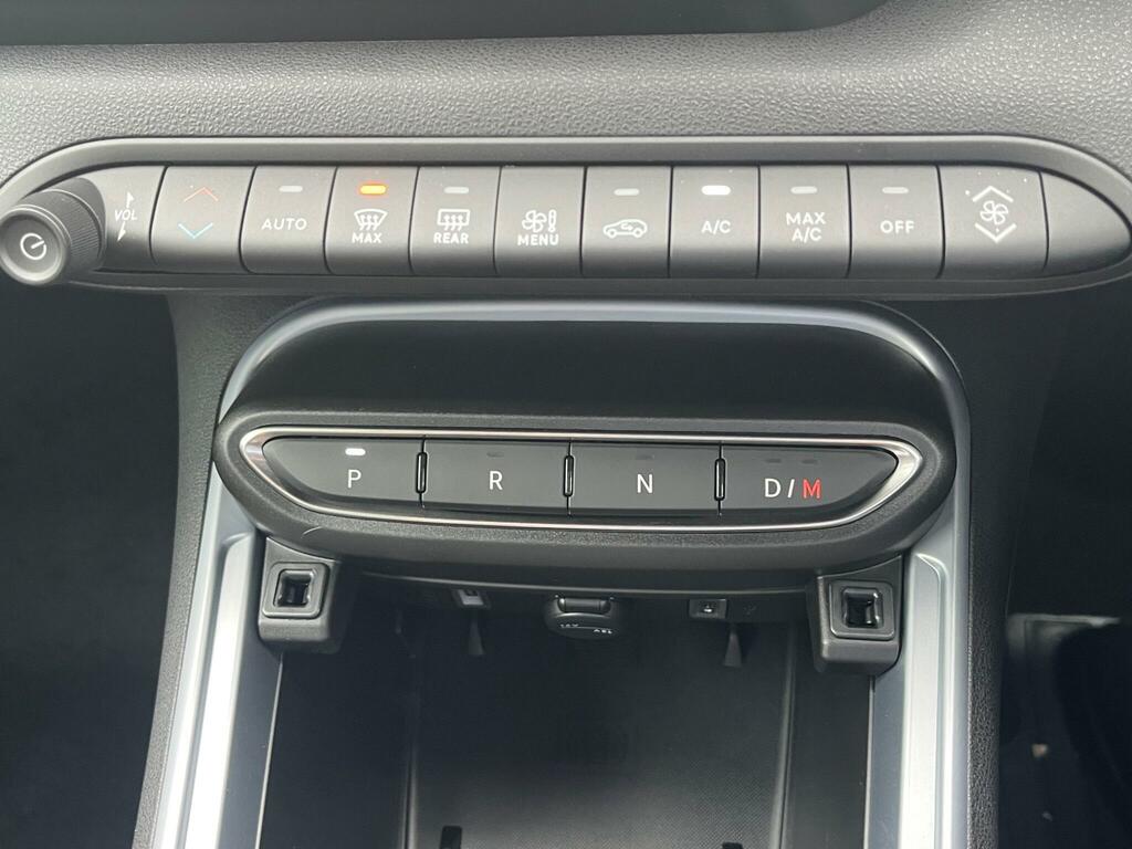 Jeep Avenger 1.2 E-hybrid Summit Dct Black #38