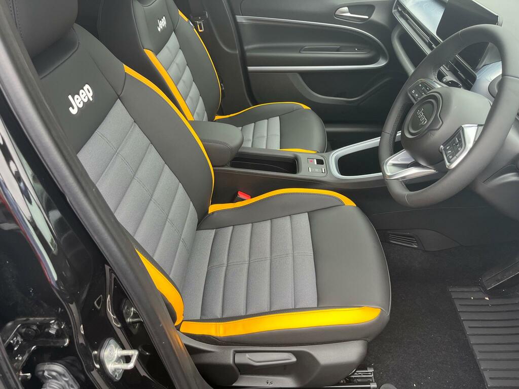 Jeep Avenger 1.2 E-hybrid Summit Dct Black #22