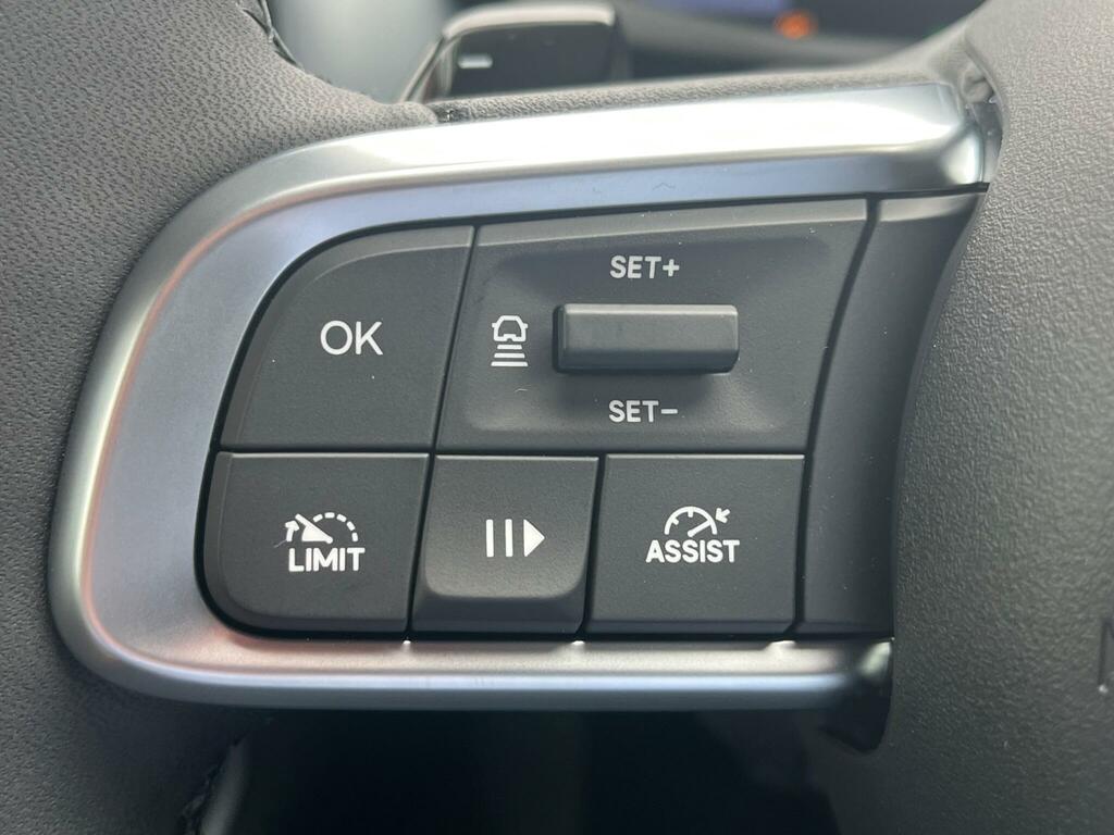 Jeep Avenger 1.2 E-hybrid Summit Dct Black #30