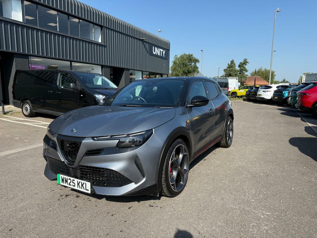 Alfa Romeo Junior 54Kwh Elettrica Veloce Grey