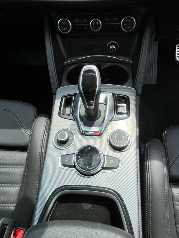 Alfa Romeo Stelvio 2025 Quadrifoglio Black #11