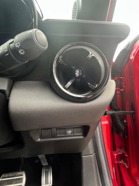 Alfa Romeo Junior 115Kw Elettrica Speciale 54Kwh Tech Pack Red #18