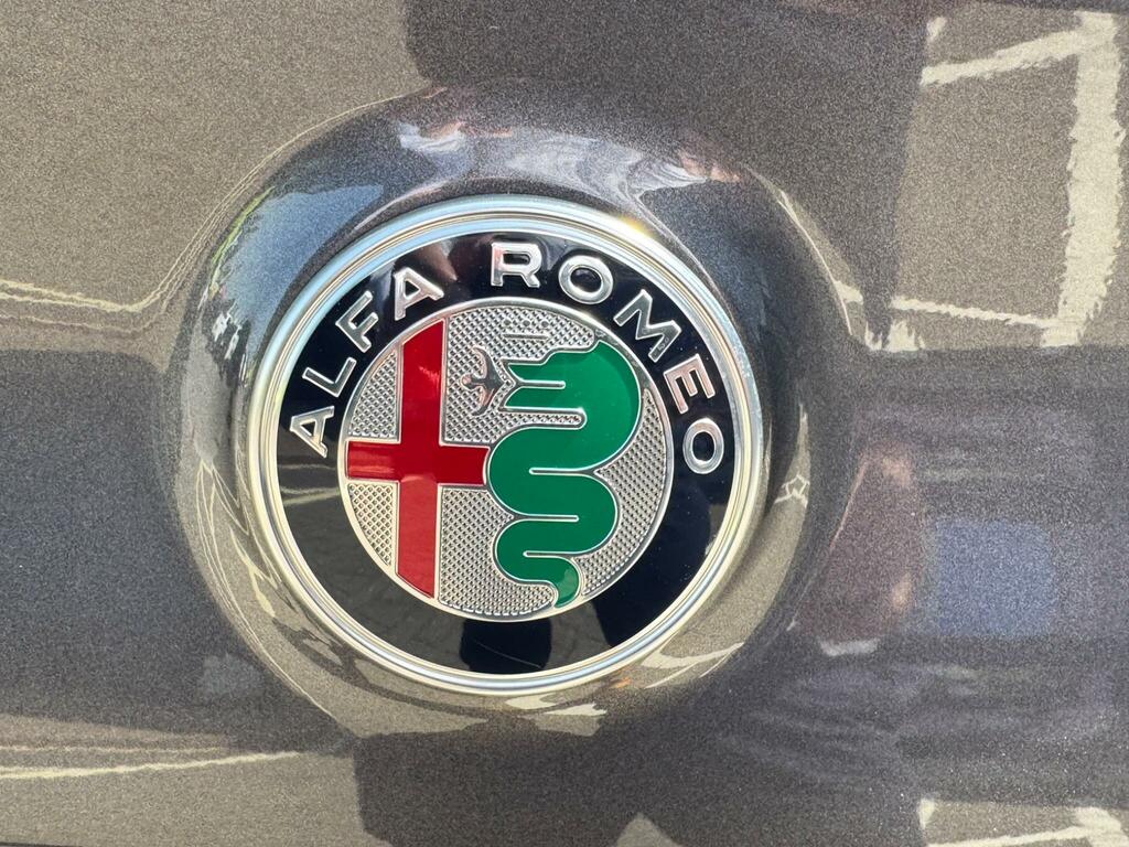 Alfa Romeo Giulia 2.0T Veloce Euro 6 Ss Grey #39