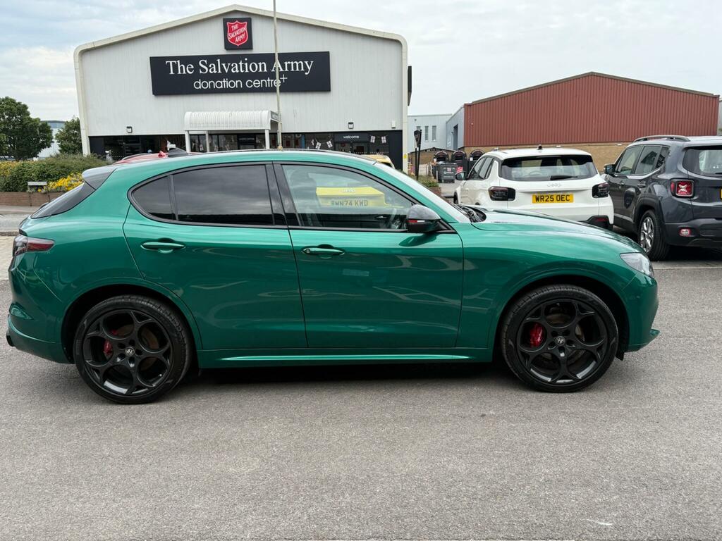 Alfa Romeo Stelvio 2.0T Tributo Italiano Q4 Awd Euro 6 Ss Green #4