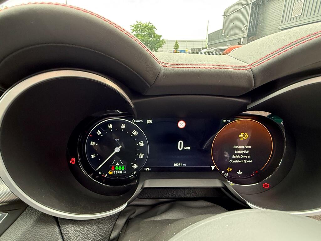 Alfa Romeo Stelvio 2.0 Turbo 280 Sprint Awd Red #31