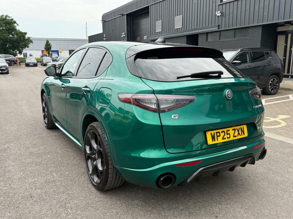 Alfa Romeo Stelvio 2.0T Tributo Italiano Q4 Awd Euro 6 Ss Green #5