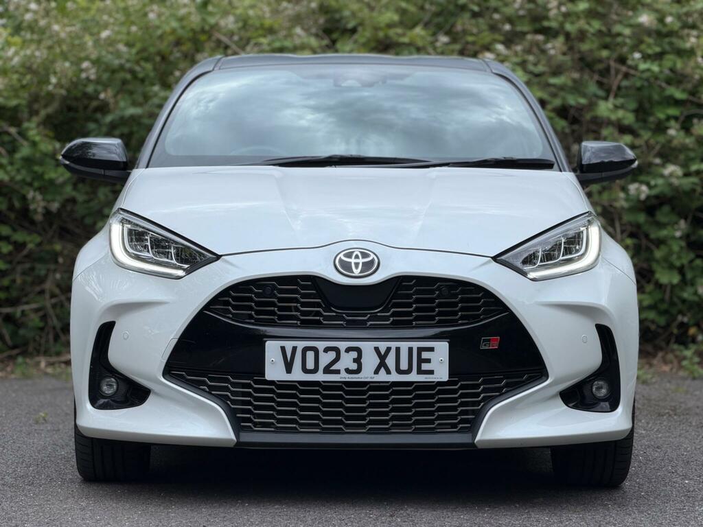 Toyota Yaris 1.5 Vvt-h Gr Sport E-cvt Euro 6 Ss White #4