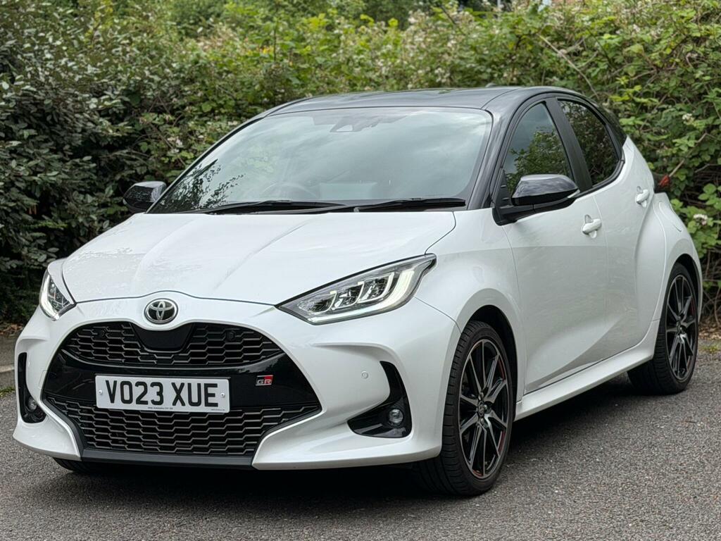 Toyota Yaris 1.5 Vvt-h Gr Sport E-cvt Euro 6 Ss White #6