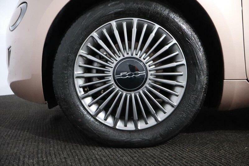 Fiat 500E 24Kwh Action Hatchback 95 Ps Black #18