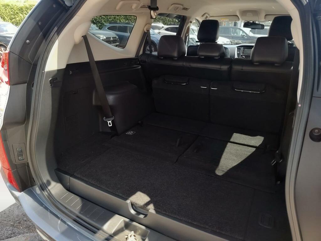 Mitsubishi Shogun Sport Di-d 4 Silver #32