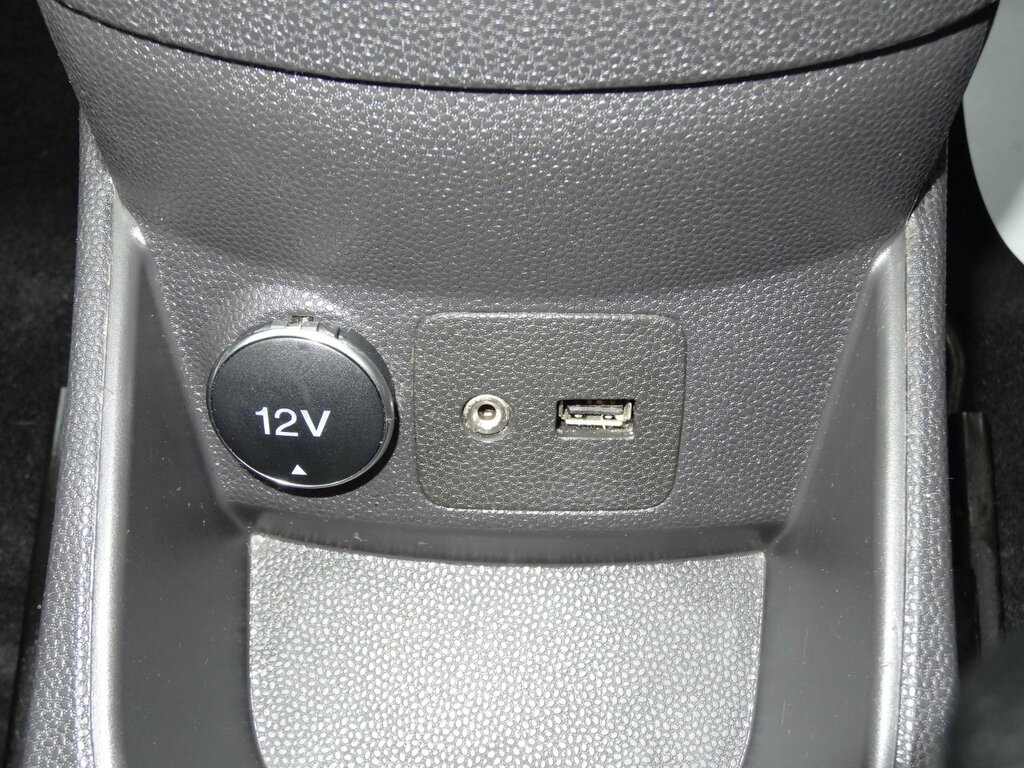 Ford Fiesta Studio U504 Ulez Red #16