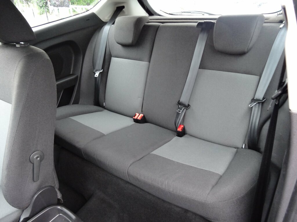 Ford Fiesta Studio U504 Ulez Red #15