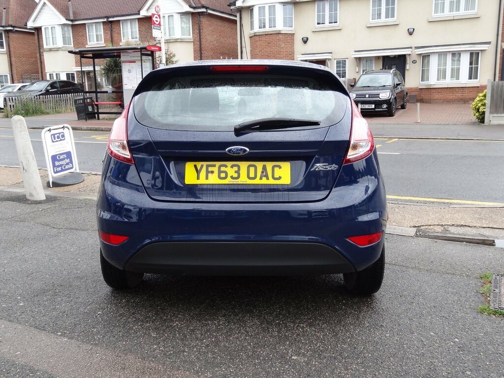 Ford Fiesta Studio U504 Ulez Red #7