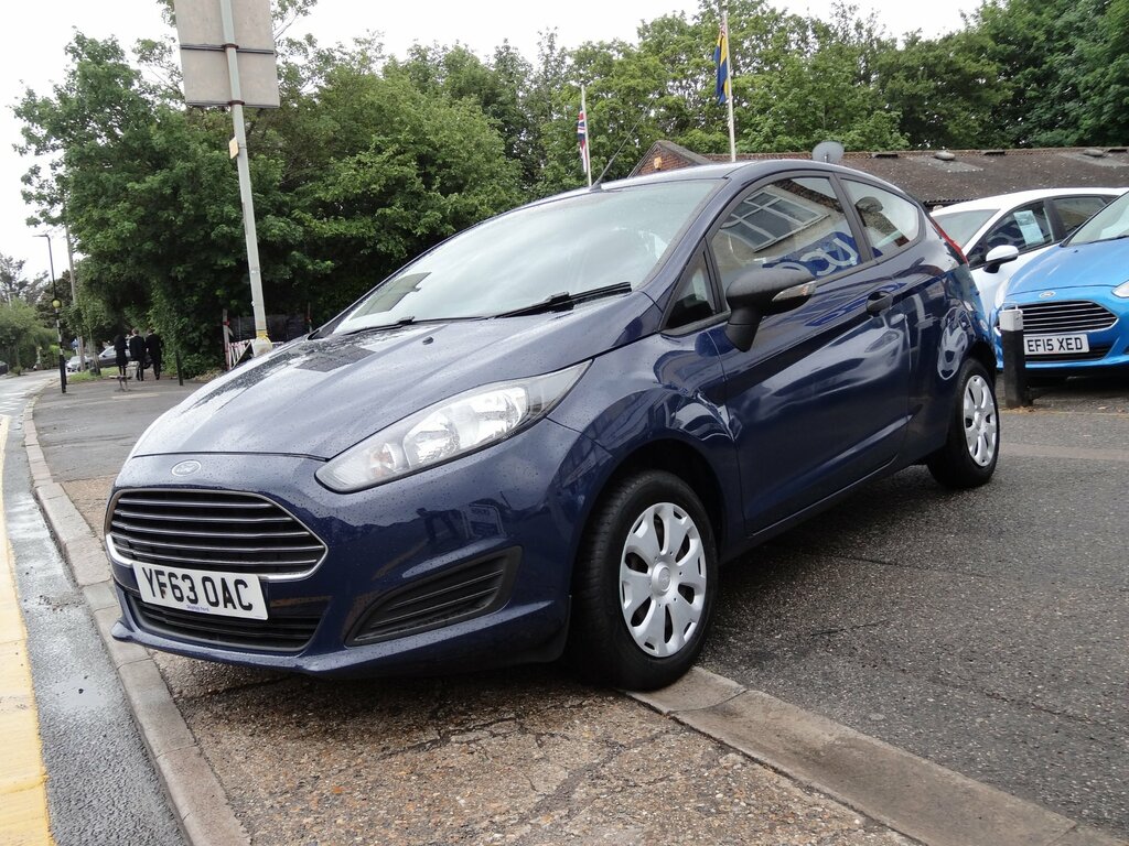 Ford Fiesta 1.25 Studio Hatchback Euro 5 60 Blue #4