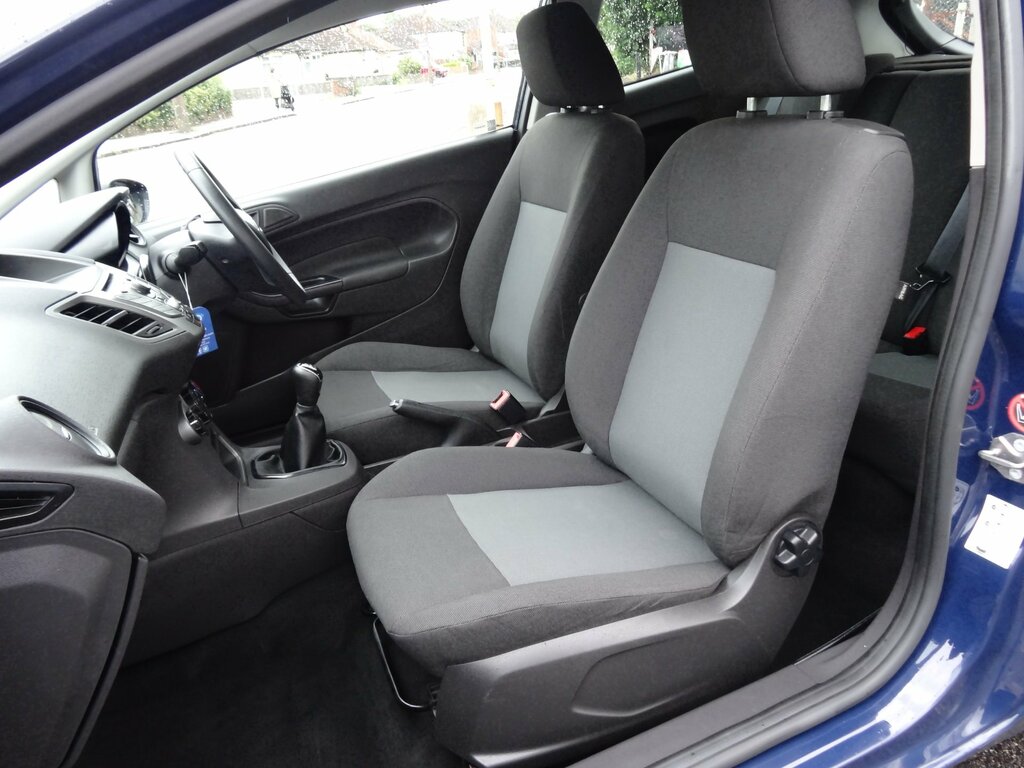 Ford Fiesta Studio U504 Ulez Red #13