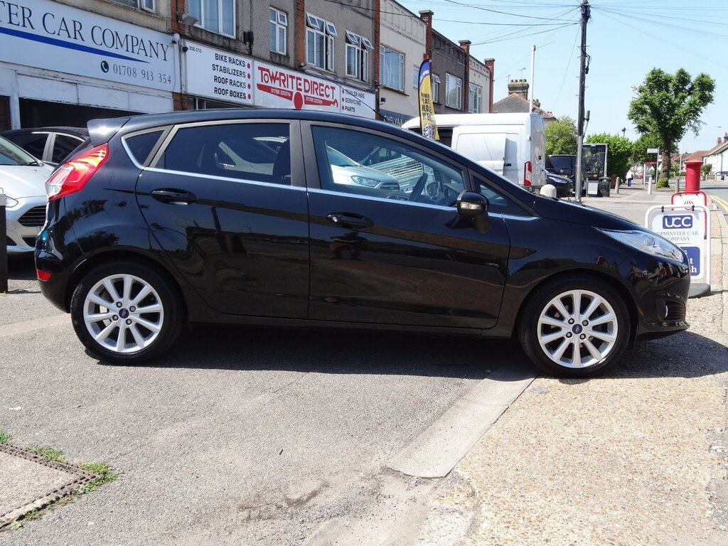 Ford Fiesta 1.0T Ecoboost Titanium Hatchback Black #5