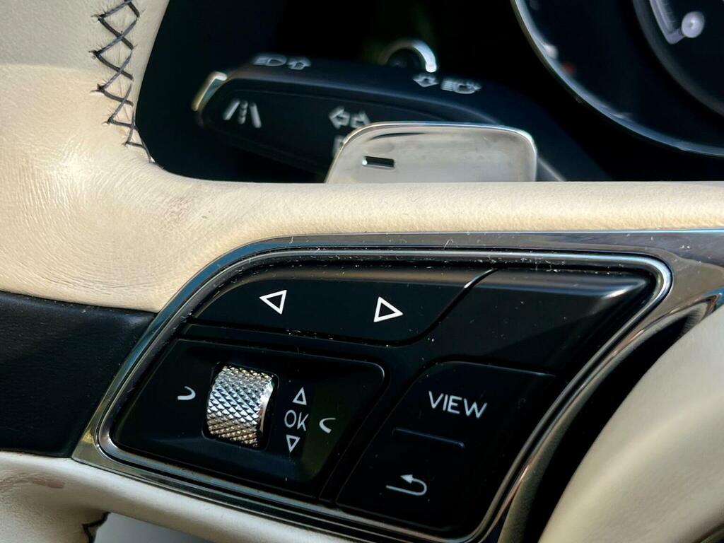 Bentley Bentayga W12 Blue #35