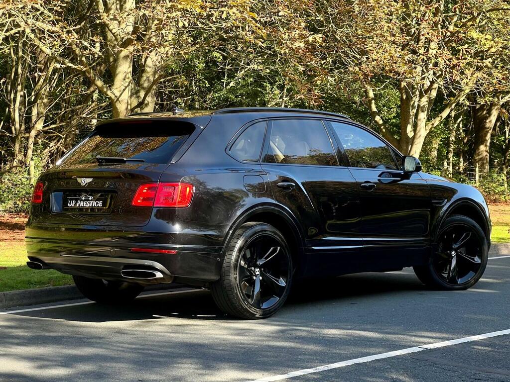 Bentley Bentayga W12 Blue #17