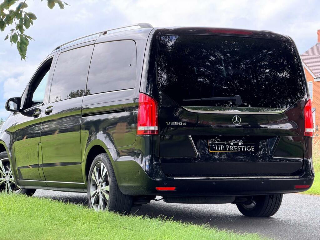 Mercedes-Benz V Class V 250 D Amg Black #58