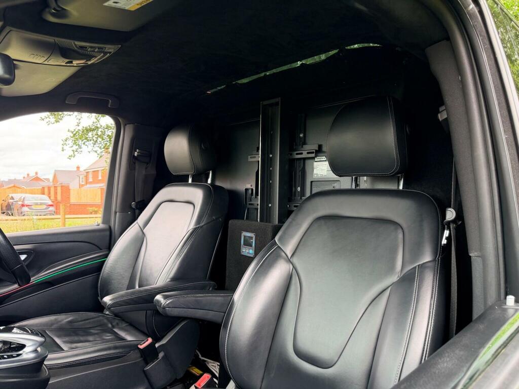 Mercedes-Benz V Class V 250 D Amg Black #16