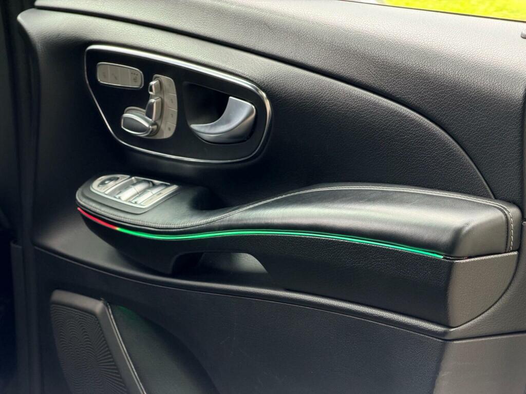 Mercedes-Benz V Class V 250 D Amg Black #33