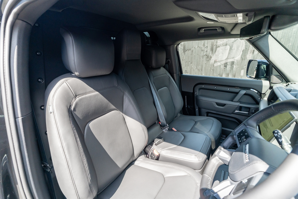 Land Rover Defender 90 3.0 D250 X-dynamic Se 90 Grey #7