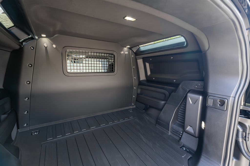 Land Rover Defender 90 3.0 D350 Hard Top X-dynamic Hse Grey #46