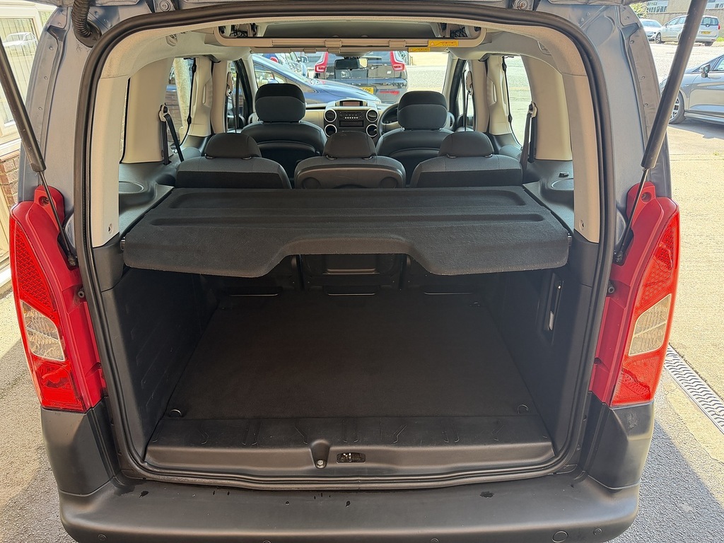 Citroen Berlingo Mpv White #13