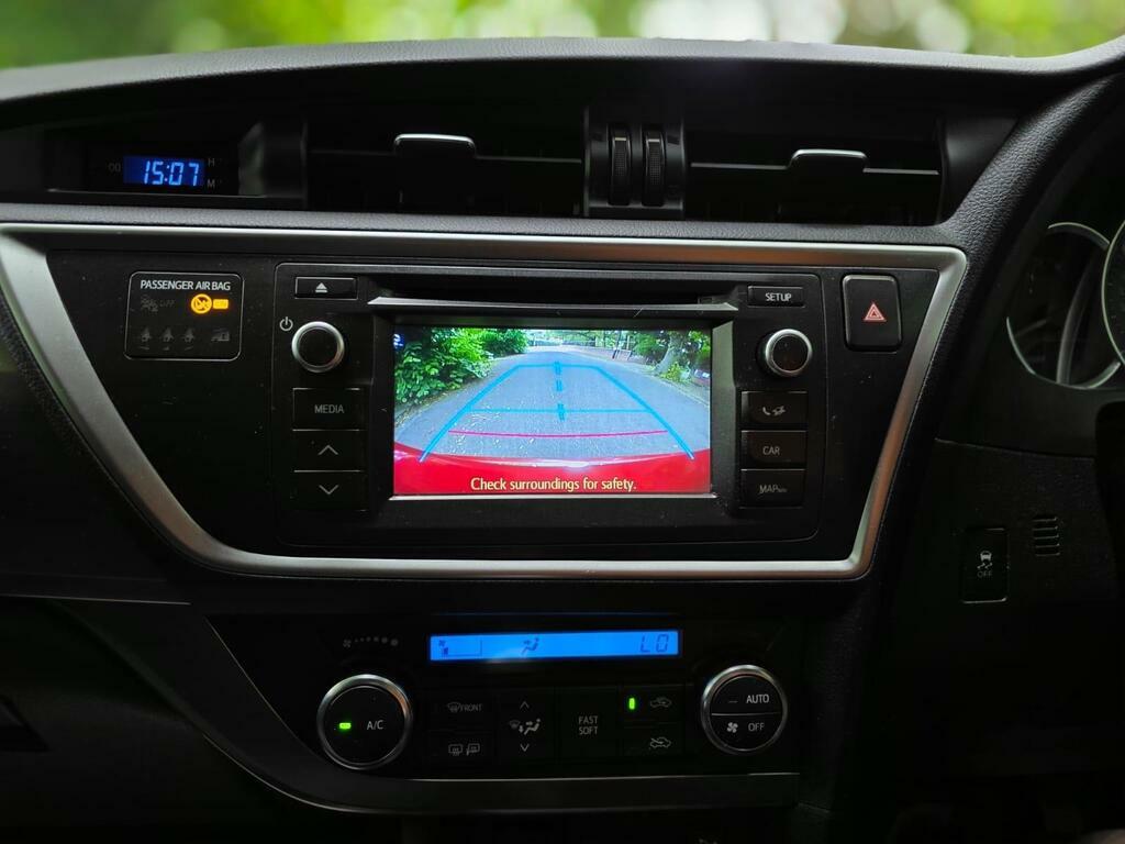 Toyota Auris 1.33 Dual Vvt-i Icon Euro 5 S S Red #2