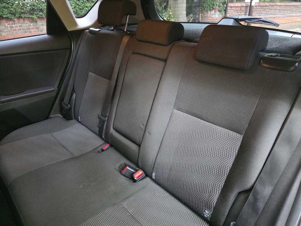 Toyota Auris 1.8 Vvt-i Icon 99 Bhp Grey #21