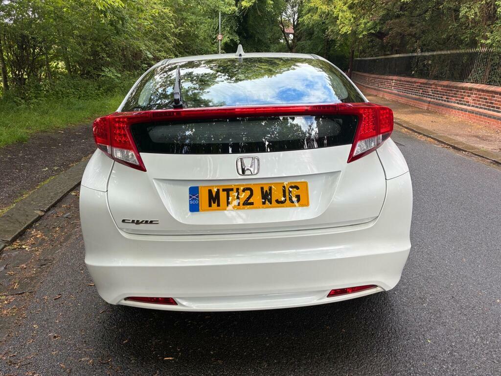 Honda Civic 1.4 I-vtec Se Euro 5 S S White #4