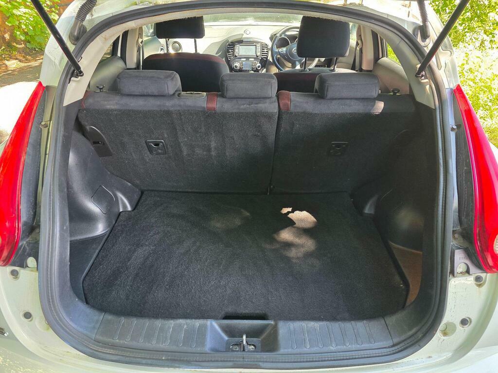 Nissan Juke Hatchback Black #16