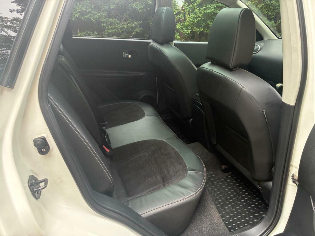 Nissan Qashqai Hatchback Black #22