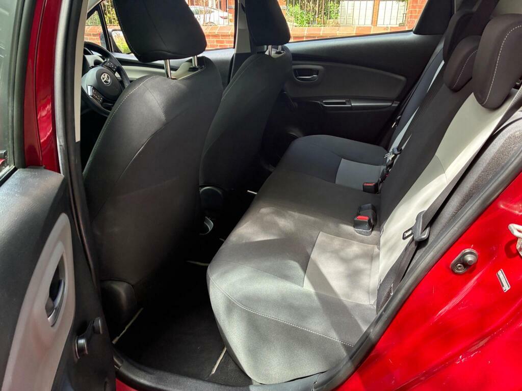 Toyota Yaris 1.5 Vvt-h Excel E-cvt White #18