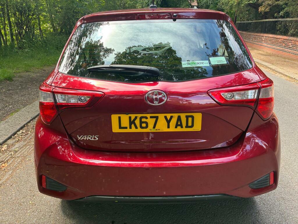 Toyota Yaris 1.5 Vvt-h Excel E-cvt White #7