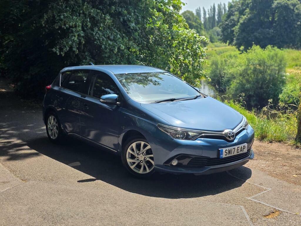 Toyota Auris 1.8L Excel Vvt-h  #11