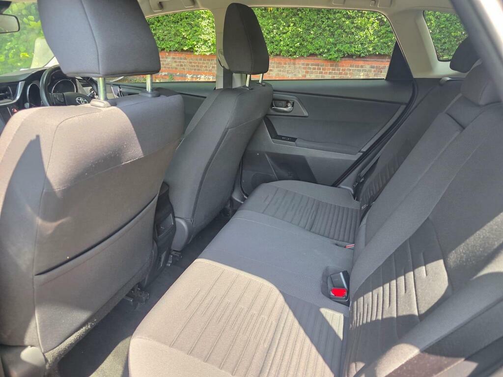 Toyota Auris 1.8L Excel Vvt-h  #16