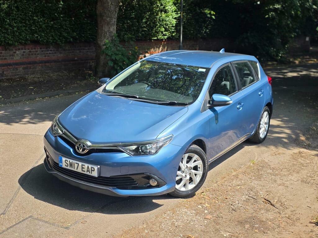 Toyota Auris 1.8L Excel Vvt-h  #7