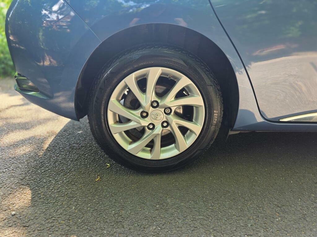 Toyota Auris 1.8L Excel Vvt-h  #26