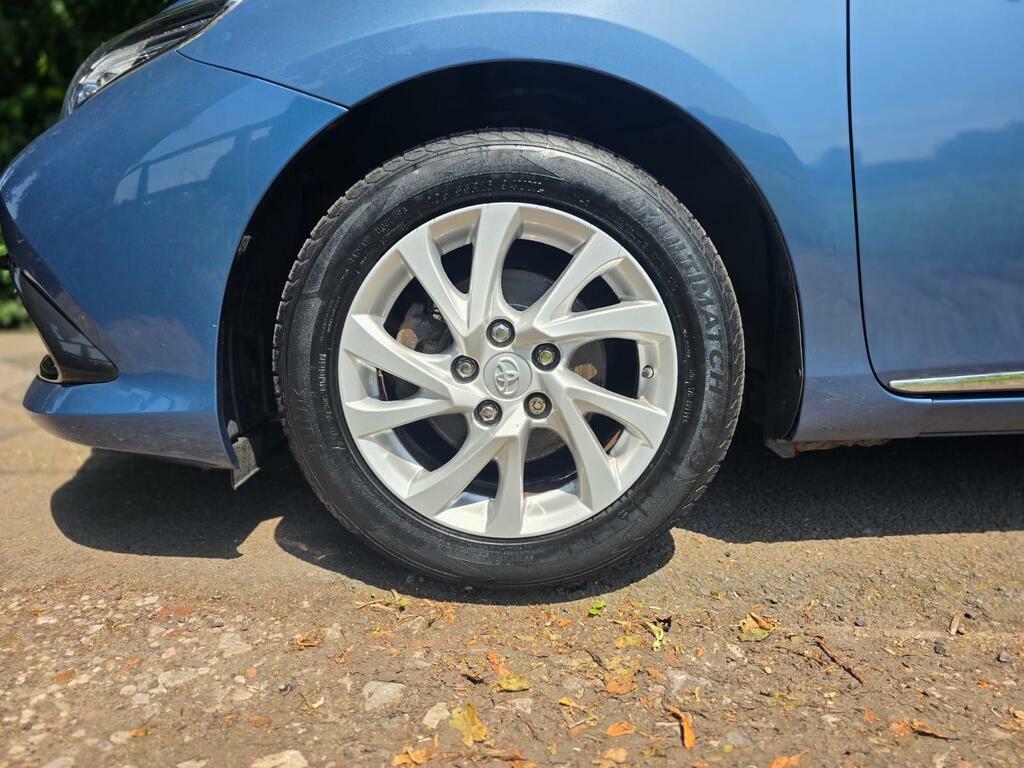 Toyota Auris 1.8L Excel Vvt-h  #24